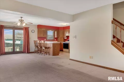 2416 Wembly Rd, Springfield, IL 62703 photo 5