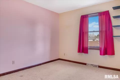 2416 Wembly Rd, Springfield, IL 62703 photo 24