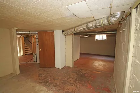 2421 S 6th St, Springfield, IL 62703 photo 19