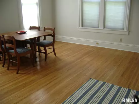 1003 S 8th St, Springfield, IL 62703 photo 6