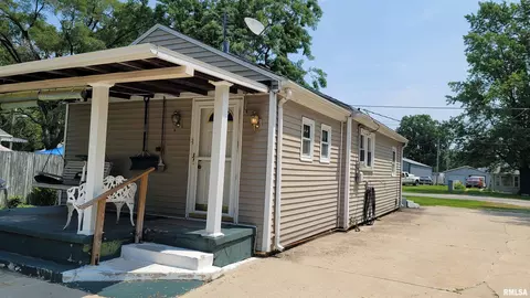 813 Forrest Ave, Springfield, IL 62702 photo 3
