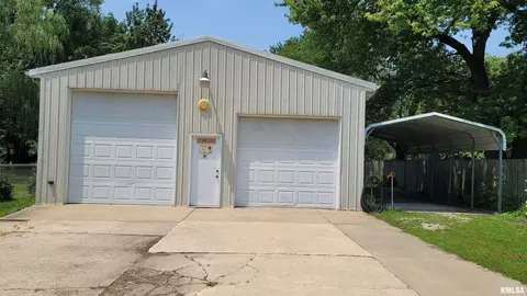 813 Forrest Ave, Springfield, IL 62702 photo 6