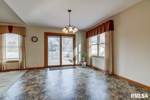 3913 Oakview Dr, Springfield, IL 62712 photo 17