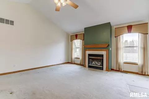 3913 Oakview Dr, Springfield, IL 62712 photo 5