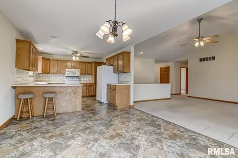 3913 Oakview Dr, Springfield, IL 62712 photo 15