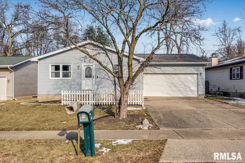 217 Buckhorn Dr, Springfield, IL 62707 photo 2