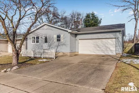 217 Buckhorn Dr, Springfield, IL 62707 photo 1