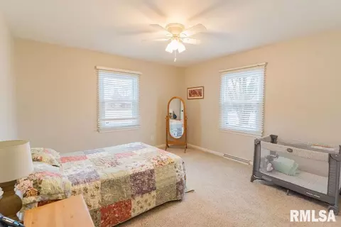 2320 Bates Ave, Springfield, IL 62704 photo 23