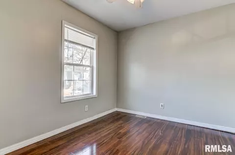 1025 W Monroe St, Springfield, IL 62704 photo 13