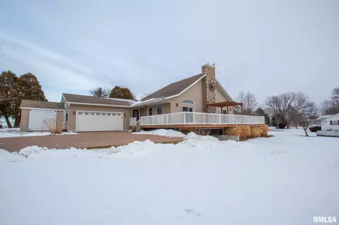 185 Wing Ln, Avon, IL 61415 photo 3