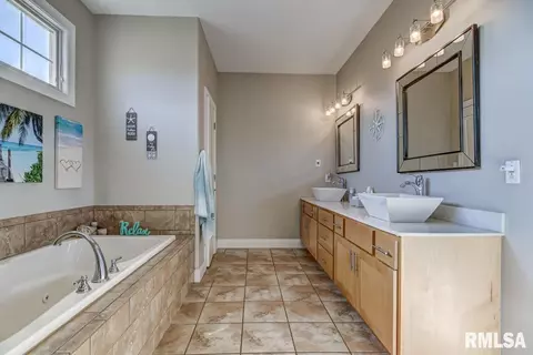 1512 Hoechester Rd, Springfield, IL 62712 photo 18