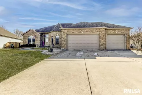 1512 Hoechester Rd, Springfield, IL 62712 photo 2
