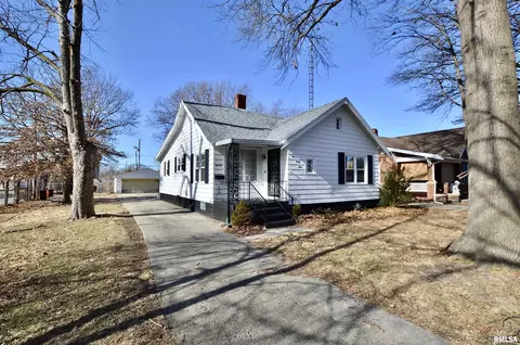 1139 N 1st St, Springfield, IL 62702 photo 1