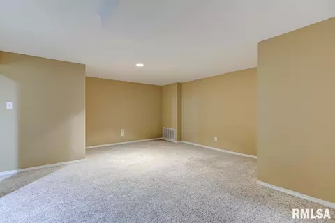 2401 S Walnut St, Springfield, IL 62704 photo 28