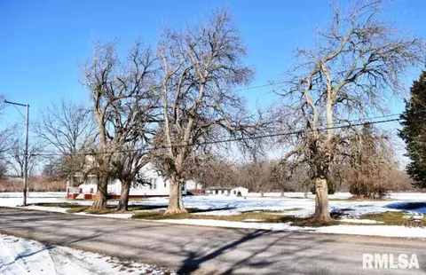 1545 E Walnut St, Canton, IL 61520 photo 10