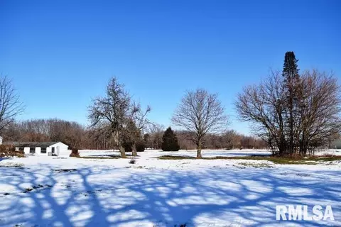 1545 E Walnut St, Canton, IL 61520 photo 11
