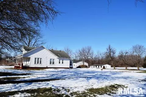 1545 E Walnut St, Canton, IL 61520 photo 7
