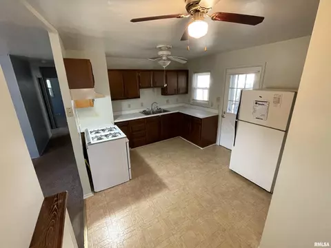 18 Todd Ln, Springfield, IL 62702 photo 3
