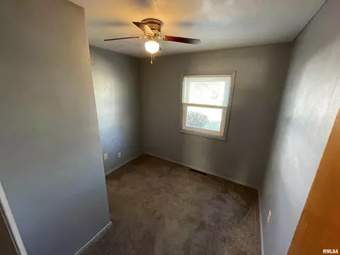 18 Todd Ln, Springfield, IL 62702 photo 12