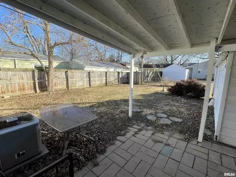 18 Todd Ln, Springfield, IL 62702 photo 5