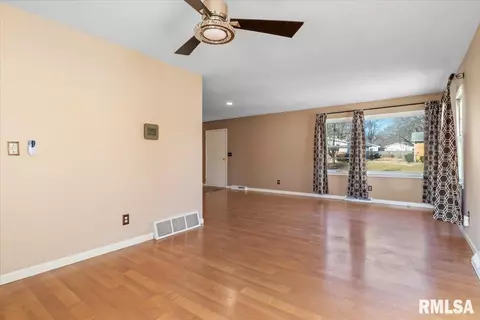 2122 Whitefield Rd, Springfield, IL 62704 photo 10