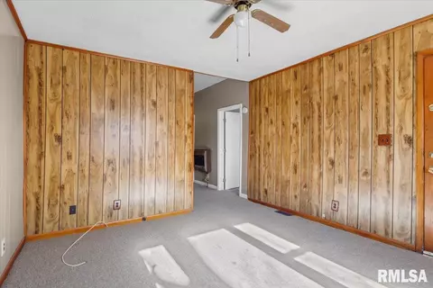 1703 Matheny Ave, Springfield, IL 62702 photo 3