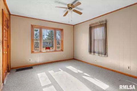 1703 Matheny Ave, Springfield, IL 62702 photo 4