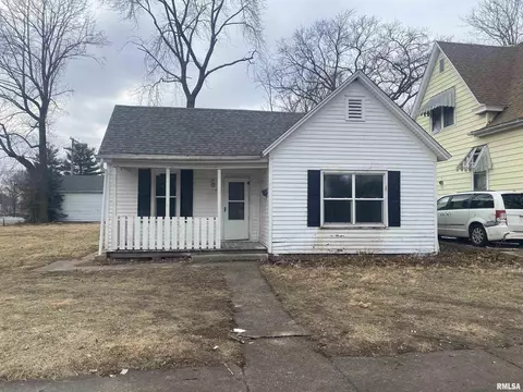 1629 S 16th St, Springfield, IL 62704 photo 2