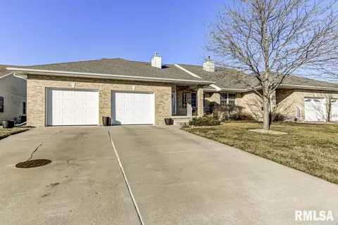 7007 Preston Dr, Springfield, IL 62711 photo 1