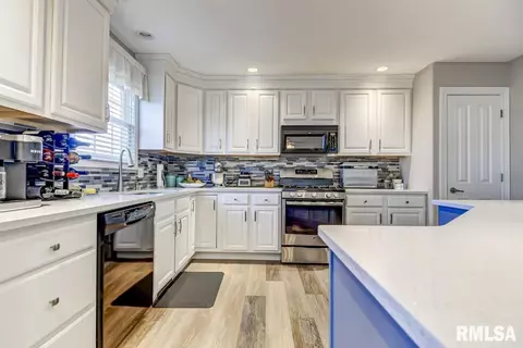 7007 Preston Dr, Springfield, IL 62711 photo 9