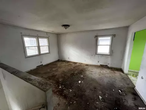 63 Villanova Dr, Springfield, IL 62703 photo 2