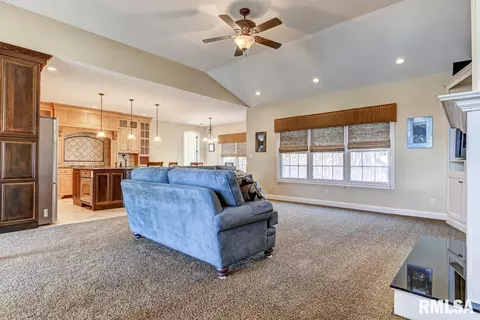 2809 Rutherford Trek, Springfield, IL 62711 photo 7