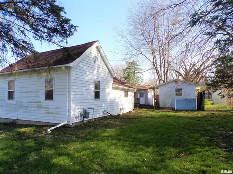 238 E Burch St, Wataga, IL 61488 photo 8