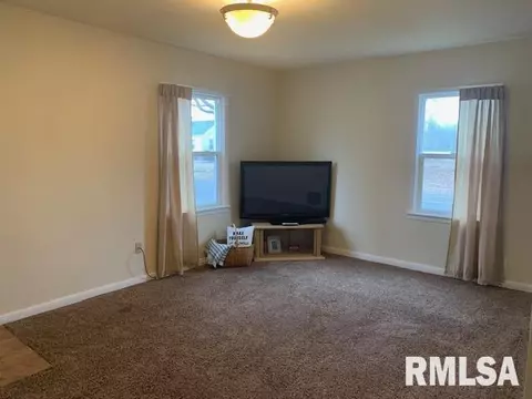 2500 S 4th St, Springfield, IL 62703 photo 8