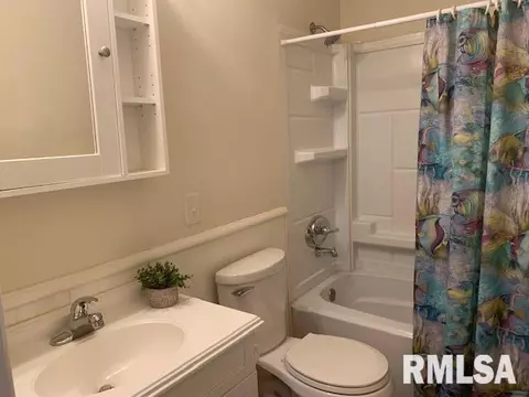 2500 S 4th St, Springfield, IL 62703 photo 11