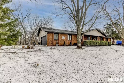 5 Pine Ridge Dr, Springfield, IL 62711 photo 2