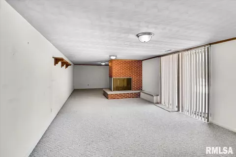 89 Greencastle Cir, Springfield, IL 62712 photo 19