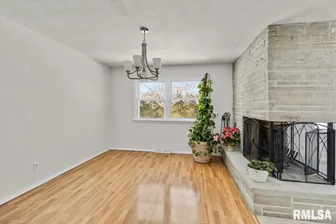 89 Greencastle Cir, Springfield, IL 62712 photo 7