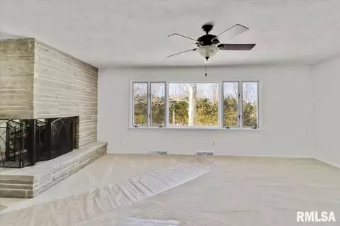 89 Greencastle Cir, Springfield, IL 62712 photo 9