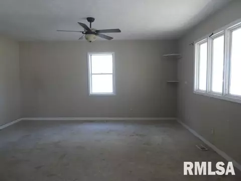1432 N 11th St, Springfield, IL 62702 photo 4