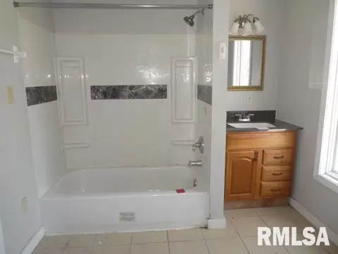 1432 N 11th St, Springfield, IL 62702 photo 21