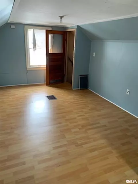 1704 E Keys St, Springfield, IL 62702 photo 10