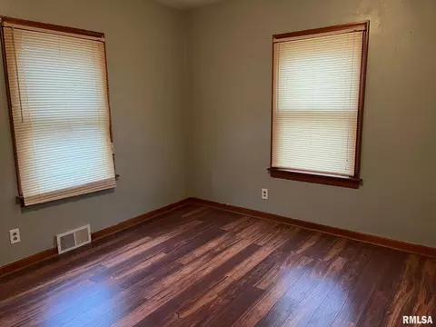 1704 E Keys St, Springfield, IL 62702 photo 12