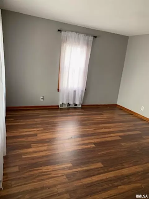 1704 E Keys St, Springfield, IL 62702 photo 6