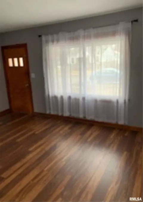 1704 E Keys St, Springfield, IL 62702 photo 3