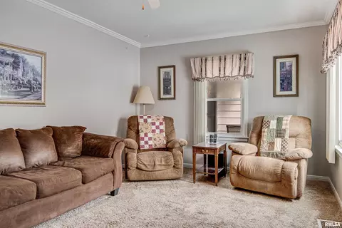 12 Harriet Ln, Springfield, IL 62702 photo 5