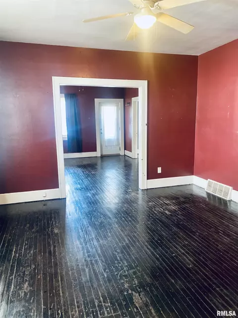 1813 S 11th St, Springfield, IL 62703 photo 3