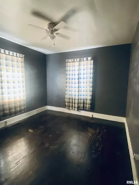 1813 S 11th St, Springfield, IL 62703 photo 7