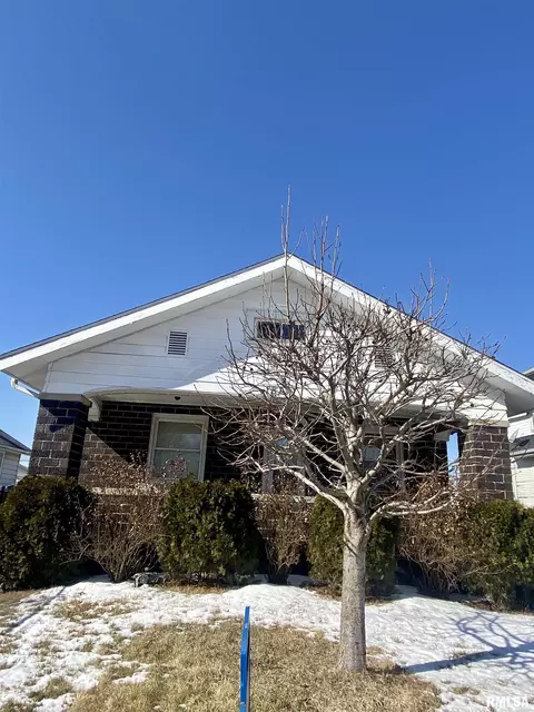 1813 S 11th St, Springfield, IL 62703 photo 1