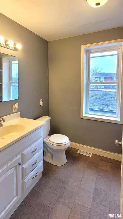 922 S College St, Springfield, IL 62704 photo 30